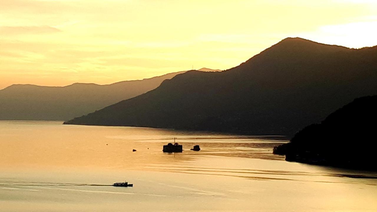 Sole & Lago-Lake Maccagno Zewnętrze zdjęcie